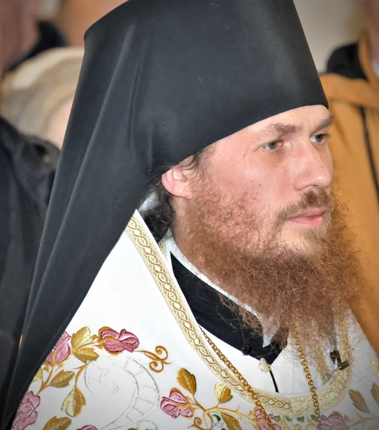 Hiéromoine Nicodim Pavlinciuc, recteur
